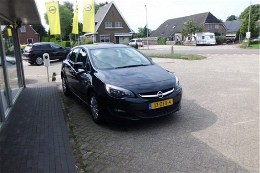 Opel Astra - 1.4 EDITION - 1