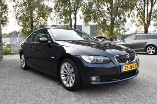 BMW 3-serie Coupé - 320I EXECUTIVE Automaat 17 Inch Xenon Sportstoelen 85.900 KM - 1