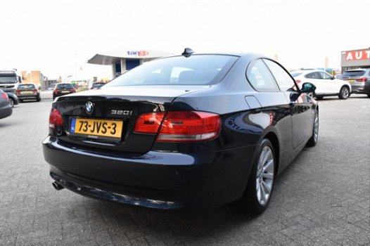 BMW 3-serie Coupé - 320I EXECUTIVE Automaat 17 Inch Xenon Sportstoelen 85.900 KM - 1