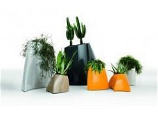 Design Tao kleurige kunststof plantenpot SALE