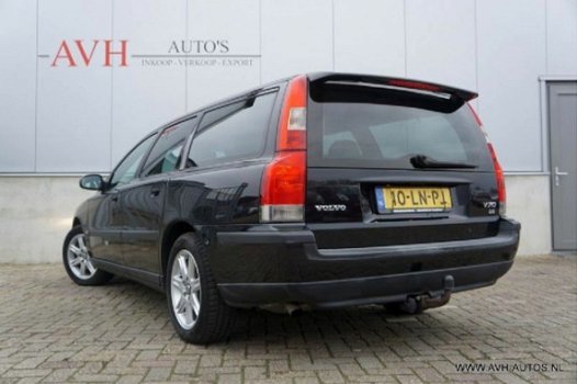 Volvo V70 - 2.4 d5 edition II - 1