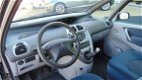 Citroën Xsara Picasso - 1.8I-16V, ECC, Trekhaak, Cruise contr, etc - 1 - Thumbnail