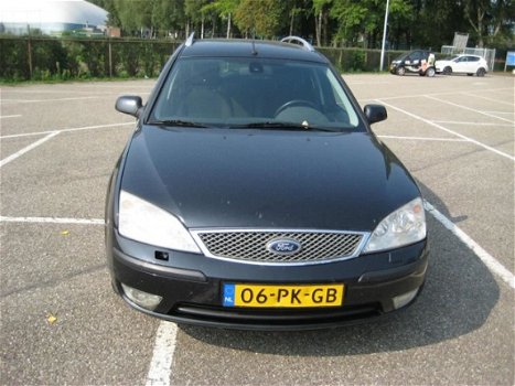 Ford Mondeo Wagon - 2.0-16V Futura - 1