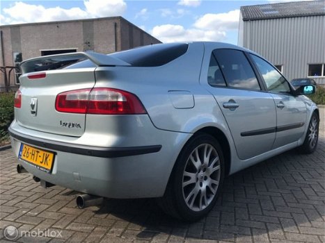 Renault Laguna - II 2.0-16V IDE Initiale - 1