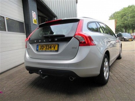 Volvo V60 - 2.4 D5 215 PK D5 215 PK NAV/CRUISE/ECC/TREKHAAK - 1