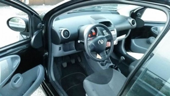 Toyota Aygo - 1.0/AIRCO/Elektra pakket/Nw Apk/Garantie - 1