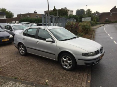 Seat Toledo - 2.3 V5 Executive - 1