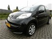 Peugeot 107 - 1.0-12V XS 5 Deurs Zwart Apk 04-09-2019 - 1 - Thumbnail