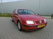 Volkswagen Bora - 1.6-16V Airco Cruise Control Bouwjaar 2005 - 1 - Thumbnail