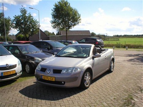 Renault Mégane coupé cabriolet - 2.0-16V Privilège Luxe CABRIO - 1