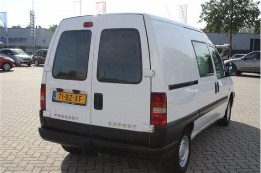 Peugeot Expert - 220C 1.9D AVANTAGE Excl. BTW radio cd speler, elektrische ramen, trekhaak, rechter - 1