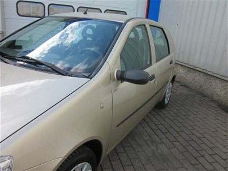 Fiat Punto - 1.2 CLASSIC Airco | Elektrisch Pakket | Stuurbekrachtiging | Originele Radio-Cd - 1