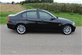 BMW 3-serie - 320i High Executive / NAVI / OPEN DAK / XENON / PDC /LMV - 1 - Thumbnail