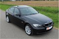 BMW 3-serie - 320i High Executive / NAVI / OPEN DAK / XENON / PDC /LMV - 1 - Thumbnail