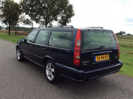 Volvo V70 - 2.0 T5 Dynamic Edition APK HANDBAK SNEL - 1