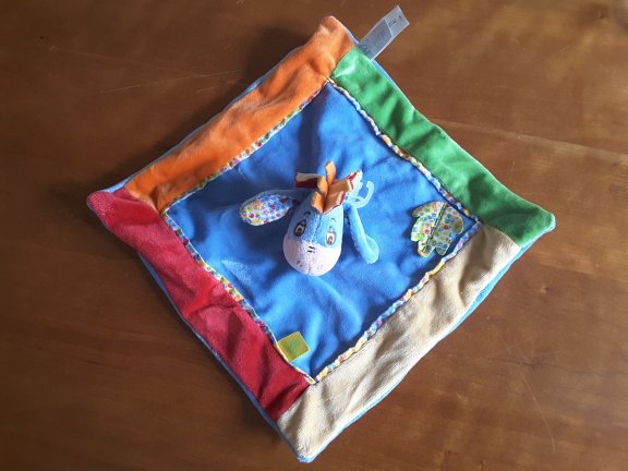 + 1451 Nicotoy Disney Baby Ijoor knuffeldoek - nr. 1