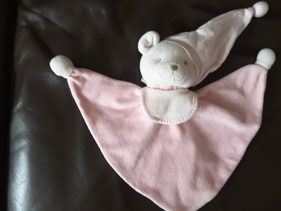 +1459 Beer PREMAMAN knuffeldoek doudou roze met slaapmuts - nr. 1