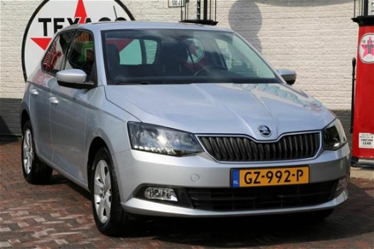 Skoda Fabia - 1.0 Style Cl. Contr, CC, NL auto met NAP - 1