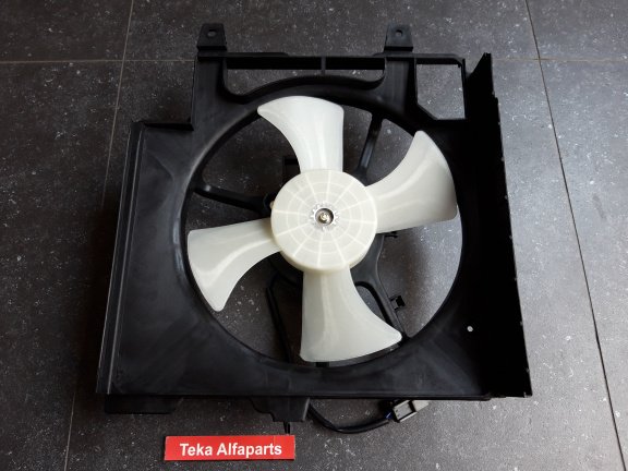 Nissan Micra K11 (95-02) Koelventilator I-YUAN 87037361 / 99348381 / NOS - nr. 1