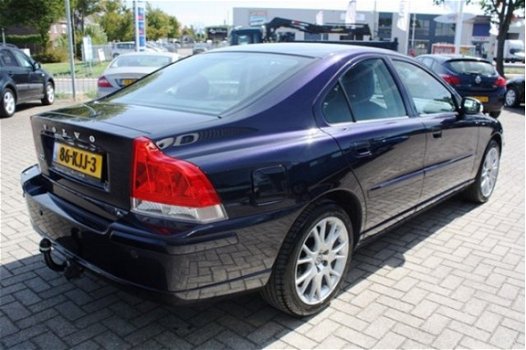 Volvo S60 - 2.4 DRIVERS EDITION LEDER / NAVI RIJKLAAR INCL 6 MND BOVAG - 1