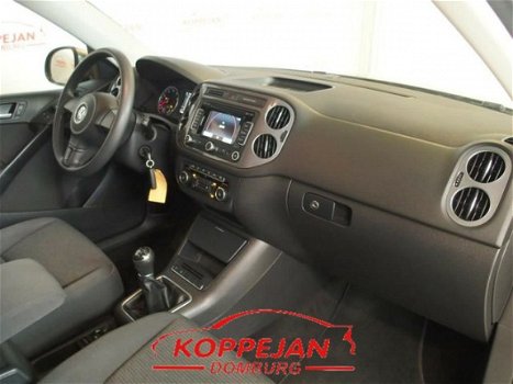 Volkswagen Tiguan - 1.4 TSI Comfort&Design Navigatie Cruise control, - 1