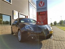 Alfa Romeo Giulietta - 1.4 T Business Executive Clima / Cruise / Elek. ramen + spiegels / LM / NAP