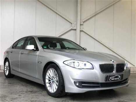 BMW 5-serie - 523i executive aut 3.0 -6 cylinder - 1