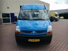 Renault Master - T33 2.5 dCi L1 H2 Airco / Trekhaak / Cruise Control