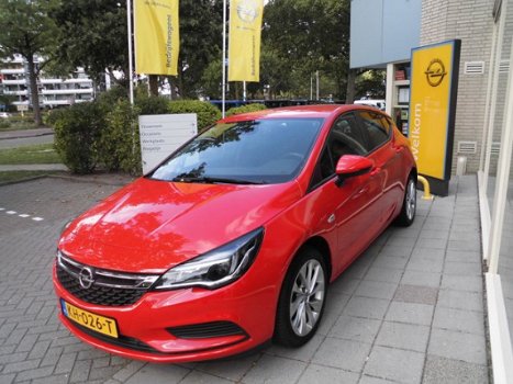 Opel Astra - 1.0 TURBO NAVI/PDC V+A/17