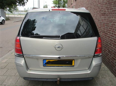 Opel Zafira B 2007 2.2 Automaat Onderdelen en Plaatwerk Z167 - 4