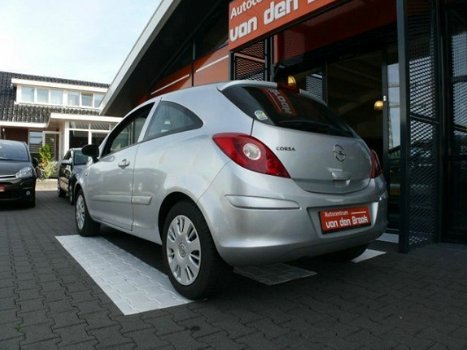 Opel Corsa - 1.2-16V Sport Airco Cruise Contr Elektr pakket Mistlampen Audio Bediening op het Stuur - 1
