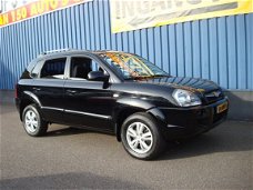 Hyundai Tucson - 2.0I DYNAMIC AIRCO + TREKHAAK AFNEEMBAAR