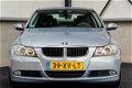 BMW 3-serie - 320i High Executive 150pk M-pakket 2e Eig|NL|DLR|NAVI|Xenon|Clima|18inch|Sportstoelen - 1 - Thumbnail