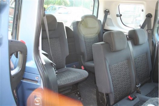 Fiat Doblò - 1.4 16V 95PK 7pers - 1