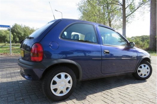 Opel Corsa - 1.4i Swing met Slechts 140000 km - 1