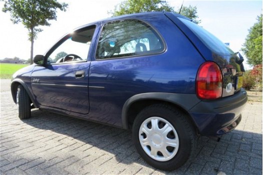 Opel Corsa - 1.4i Swing met Slechts 140000 km - 1