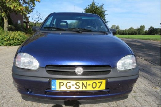 Opel Corsa - 1.4i Swing met Slechts 140000 km - 1