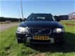 Volvo XC70 - 2.4 D5 Kinetic XENON NAP PARKDIST 1EIG LEER NWE APK - 1 - Thumbnail