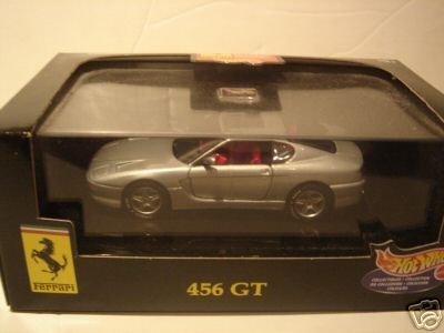 1:43 oudere HotWheels Ferrari 456 GT Silver 2+2 - 1