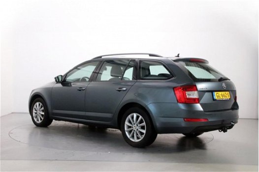 Skoda Octavia Combi - 1.6 TDI Greentech Ambition Businessline DSG Automaat Navigatie Climate Control - 1