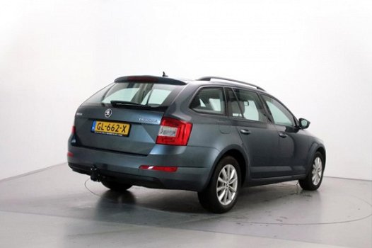 Skoda Octavia Combi - 1.6 TDI Greentech Ambition Businessline DSG Automaat Navigatie Climate Control - 1