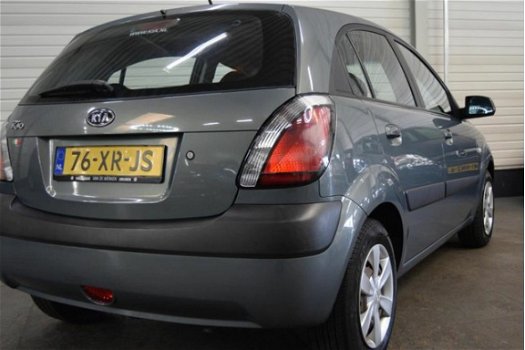 Kia Rio - 1.4 X-tra +Airco - 1