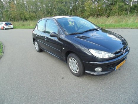 Peugeot 206 - 1.4 Forever nette auto bouwjaar 2007 - 1