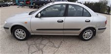 Nissan Almera - 1.5 Comfort saloon 5drs 2001 Airco