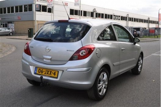 Opel Corsa - 1.3 CDTi Essentia, AIRCO/1 JAAR APK NETTE STAAT - 1