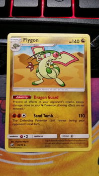 Flygon 39/70 Uncommon S & M Dragon Majesty - 1