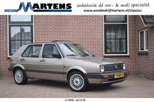 Volkswagen Golf - 1.6 70pk Automaat GL 5drs. Als nieuw Historie aanwezig Mooi voor de liefhebber - 1