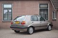 Volkswagen Golf - 1.6 70pk Automaat GL 5drs. Als nieuw Historie aanwezig Mooi voor de liefhebber - 1 - Thumbnail