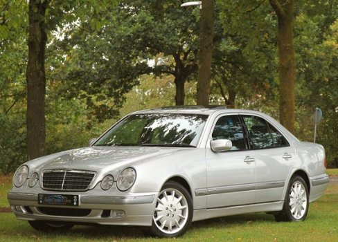 Mercedes-Benz E-klasse - W210 E 430 V8 Elegance Designo Aut.-5 | volledig gedocumenteerd | Bijtellin - 1