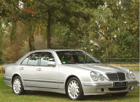 Mercedes-Benz E-klasse - W210 E 430 V8 Elegance Designo Aut.-5 | volledig gedocumenteerd | Bijtellin - 1